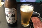 【画像あり】ワイドカタ、ビールとサラミをいただくｗｗｗｗｗｗｗｗｗｗｗｗ