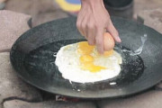【画像】韓国人「韓国式卵かけご飯が美味し過ぎる‥」これで明太子と韓国海苔を一緒に食べればもう最高の味です　韓国の反応
