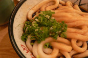 伊勢うどんとか言う、うどんを不味くした名物