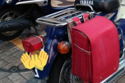バイクとか二輪にランドセルぶら下げてる奴ってなんなの？