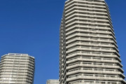 タワマン高層階「家出るまで10分かかります。低気圧で頭痛なります。低重力で筋肉衰えます」←住む理由