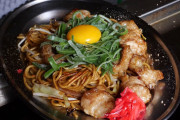海外「おいしそう！」「これはパス…」韓国の日本料理店のユニーク焼きそばを紹介！