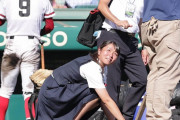 【高校野球】おかやま山陽の女子マネが甲子園の土集め　阪神園芸の“優しいグラウンド整備”に顔を上げてペコリ