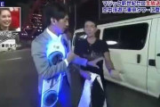 【gif】大掛かりな手品さん、横から撮影する陰キャのせいで種が割れてしまう・・・