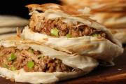 ハンバーガー「19世紀に生まれました」中国式ハンバーガー「8世紀に生まれました」