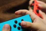 【コラム】英紙編集者「大人の男はゲームで人生を無駄にすべきではない」
