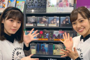 ゲリラスペイベにファン歓喜！欅坂46小池美波×松田里奈、名古屋の欅坂46カフェを訪問。その後HMV栄・タワーレコード名古屋パルコ店にも来店。サインを残す