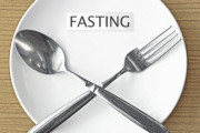 土日に断食に挑戦してみようと思うが気を付けるべきことある？