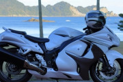 1300ccのバイク乗り始めたけど信号待ちの時明らかに俺より前に立つバイクが減った