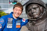 【画像】前澤友作さん、宇宙で暇すぎて号泣ｗｗｗｗｗｗｗ