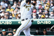 阪神　大山悠輔の「今年イチのスイング」指揮官褒めたのは初安打ではなく高々打ち上げた捕邪飛