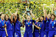 【画像】2011年女子W杯優勝メンバーの現在一覧、今とポジションが違う選手も多いな