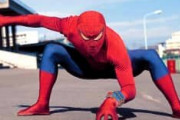 東映版『スパイダーマン』の吊り橋でのアクションシーンが「今じゃ考えられないほど危険」だと話題に