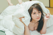 【乃木坂46】秋元真夏（29）、美谷間のぞくランジェリーカット解禁！卒業記念写真集が話題沸騰　発売前重版決定！！！