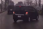 【動画】 一発免停になるレベルの煽り運転を繰り返すフリード・・ ドラレコ動画に衝撃走る