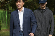 【親日派】チョ・グク元法相の息子、ユニクロのパーカーを着てネット炎上