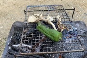 【悲報】ワイソロキャンおじ焼肉のタレを忘れる......