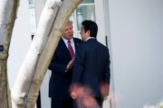 【画像】安倍「あいつぶっ飛ばすわ」　トランプ「まぁ落ち着けってｗｗｗｗｗｗｗｗｗｗｗ」