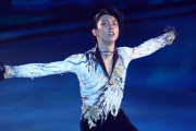 羽生結弦　アイスショー楽屋で目撃されていた“親密女性”との2ショット…運営側は箝口令の厳戒態勢