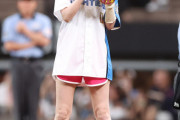 あのちゃん人生初の始球式　エスコンに衝撃！？ライアンばり美フォーム！　ノーバン投球ならず「0点です」