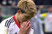 【悲報】フランクフルト堂安律さん、大事な試合でPKをとんでもない方向に蹴ってしまうｗｗｗｗｗｗｗｗ