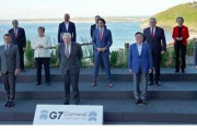 【炎上】韓国政府、G7の首脳集合写真を改ざんして謝罪！南ア大統領を消去し、菅総理を隅っこに追いやる