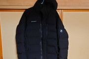 【画像】かっけぇダウンジャケット買ったったwww【マッチョ】