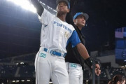 日本ハム新庄監督　殊勲2打席連発の万波を新庄節で称賛「両リーグトップ？写メしといた方が。長続きすると思わないけど（笑）」