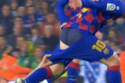 ◆悲報◆リオネル・メッシさん、トニ・クロースにパンツを脱がされる(´・ω・`)