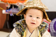 私の連れ子は大して祝ってくれなかったくせに、下の子の初節句には「初孫のお祝い！」と舞い上がってる義実家。「うちでお祝いしましょ」って言われてるけど行かなくていいよね