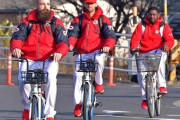 欧米人「なぜ日本人は自転車で歩道を走って歩行者を威嚇するんだい？」