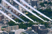 一部の日本人さん、ブルーインパルスの飛行費用にまで文句を言いはじめてしまう