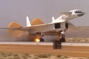 ブレーキが油圧でロックされたまま着陸したXB-70（ヴァルキリー）の映像。