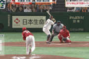【悲報】広島、守備崩壊
