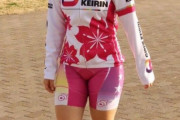 【画像】　「パンツは穿かないですね。」“太もも”が話題の女子競輪選手・河内桜雪（19）