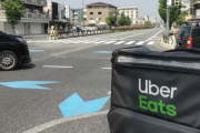 ウーバー配達員「自転車への青切符導入が杓子定規で、現場に大きな混乱を招いていると感じる」