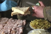 【動画】ロシア国防省が公開した「ロシア兵の食事の作られ方」が超評価に。
