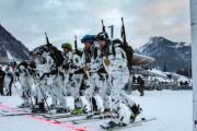 今大会唯一の新種目、山岳スキーに興奮の声…アルプス国境警備に当たる軍隊の雪上訓練から発展！