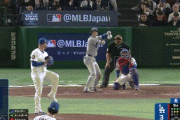 大谷翔平、第五打席でツーベースヒット！日本開幕戦でマルチ安打！！！！！！！！！！！！！！！