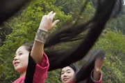 「中国には18歳のときに1度だけ女性の髪を切る村がある…」ラプンツェルを思わせる長髪の風習