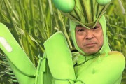【悲報】カマキリに身体を乗っ取られた香川照之「い…意識があるうちに殺してくれ…」