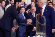 【海外の反応】大谷翔平がトランプと握手、ド軍のホワイトハウス訪問にファン失望【MLB】