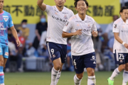 首位・横浜FMがまたも劇的ドロー!! 鳥栖に苦戦も代表初招集MF水沼宏太が土壇場ダイビングヘッド弾