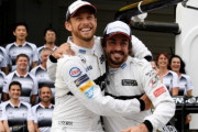 マクラーレンのザク・ブラウンと元F1王者バトンがアロンソのルノーからの復帰に懐疑的