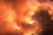 【動画】 福岡県北九州市の旦過市場、また大規模火災発生で騒然 「大爆発しとる」「闇深い」 放火を疑われる
