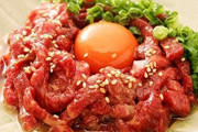 トッモ「ここのユッケ美味いんだよ」店員「すみませんユッケは切らしてまして」トッモ「この店やめよ」