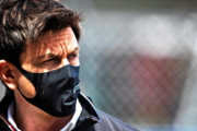 メルセデス代表トト・ウォルフ「土曜日のF1スプリントレースは2周だけにすればいい」