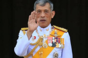 【剥奪はなかったことに】タイ国王、「不実」とした女性に再び配偶者の称号授与