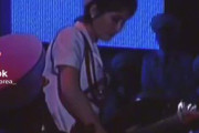 【動画】北朝鮮の女性ギタリスト、めっさ上手い・・・w