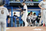 川端慎吾(OPS .908)←このセリーグ最強代打との勝負選んだ巨人